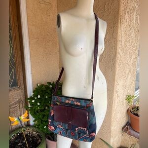 Fossil Women’s Kinley Crossbody